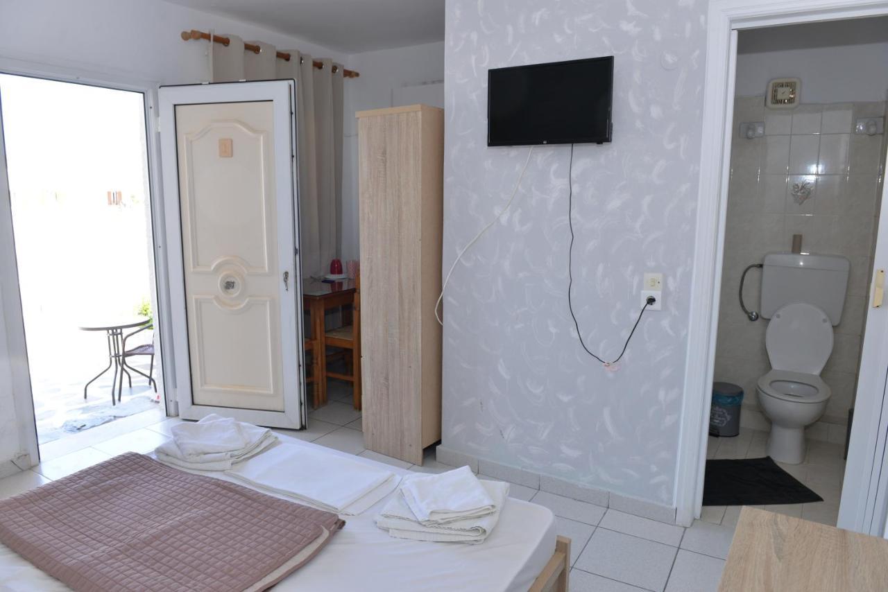 Blue Rooms Adamantas  ภายนอก รูปภาพ